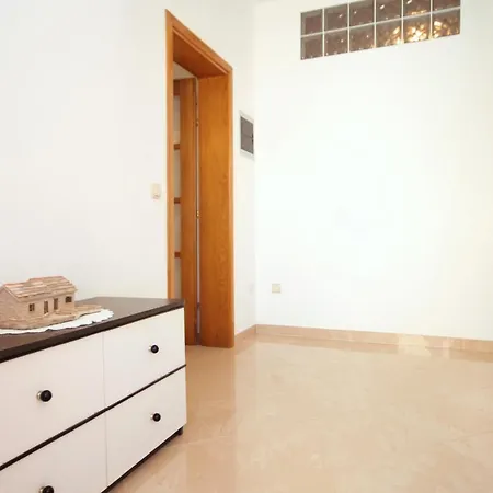 By The Sea Lumbarda, Korcula - 9300