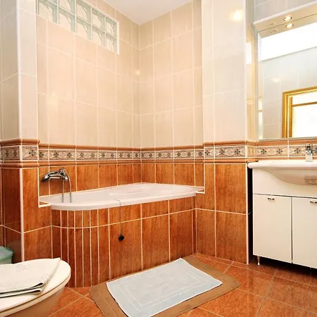 By The Sea Lumbarda, Korcula - 9300